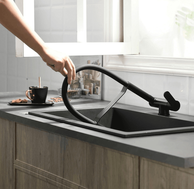 Sklápěcí kuchyňská baterie ELITE EDITION KW1202 s výsuvnou sprškou, více barevných provedení KW1202 — 1