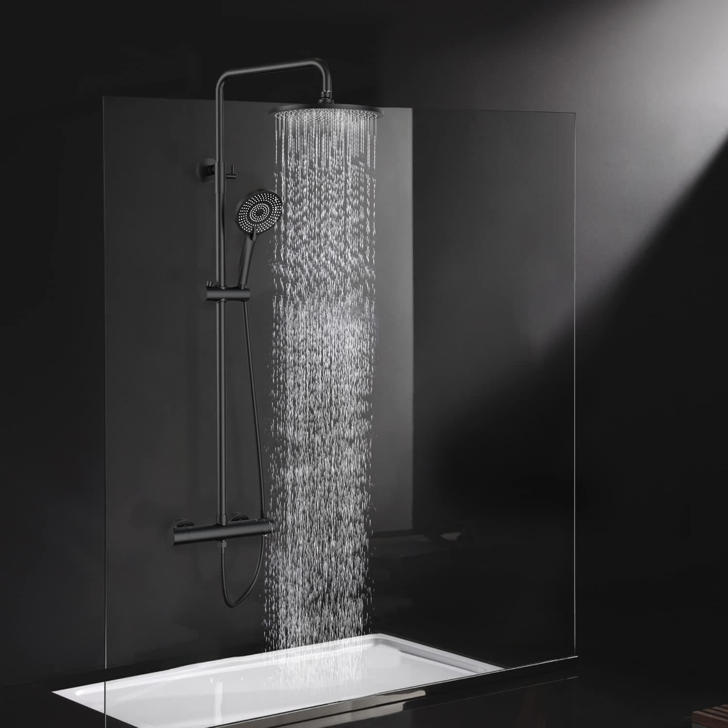 Sprchový systém Rainsworth ELITE EDITION BSE1603 v tmavém koutě s dešťovou sprchou