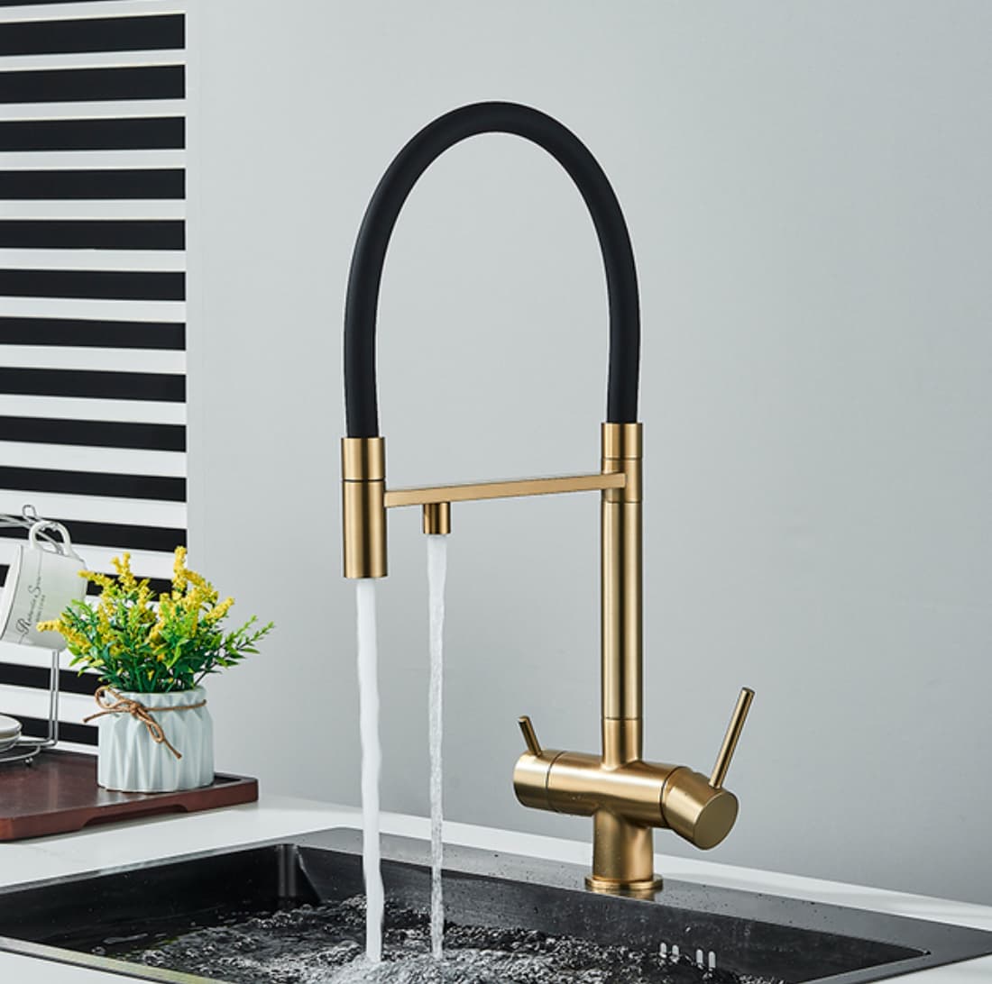 Filtrační kuchyňská baterie ELITE EDITION KA1643 na černém dřezu