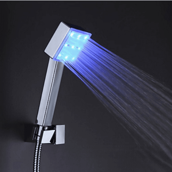 LED podomítkový systém woo-2436 v chromu s modře osvětlenou ruční sprchou