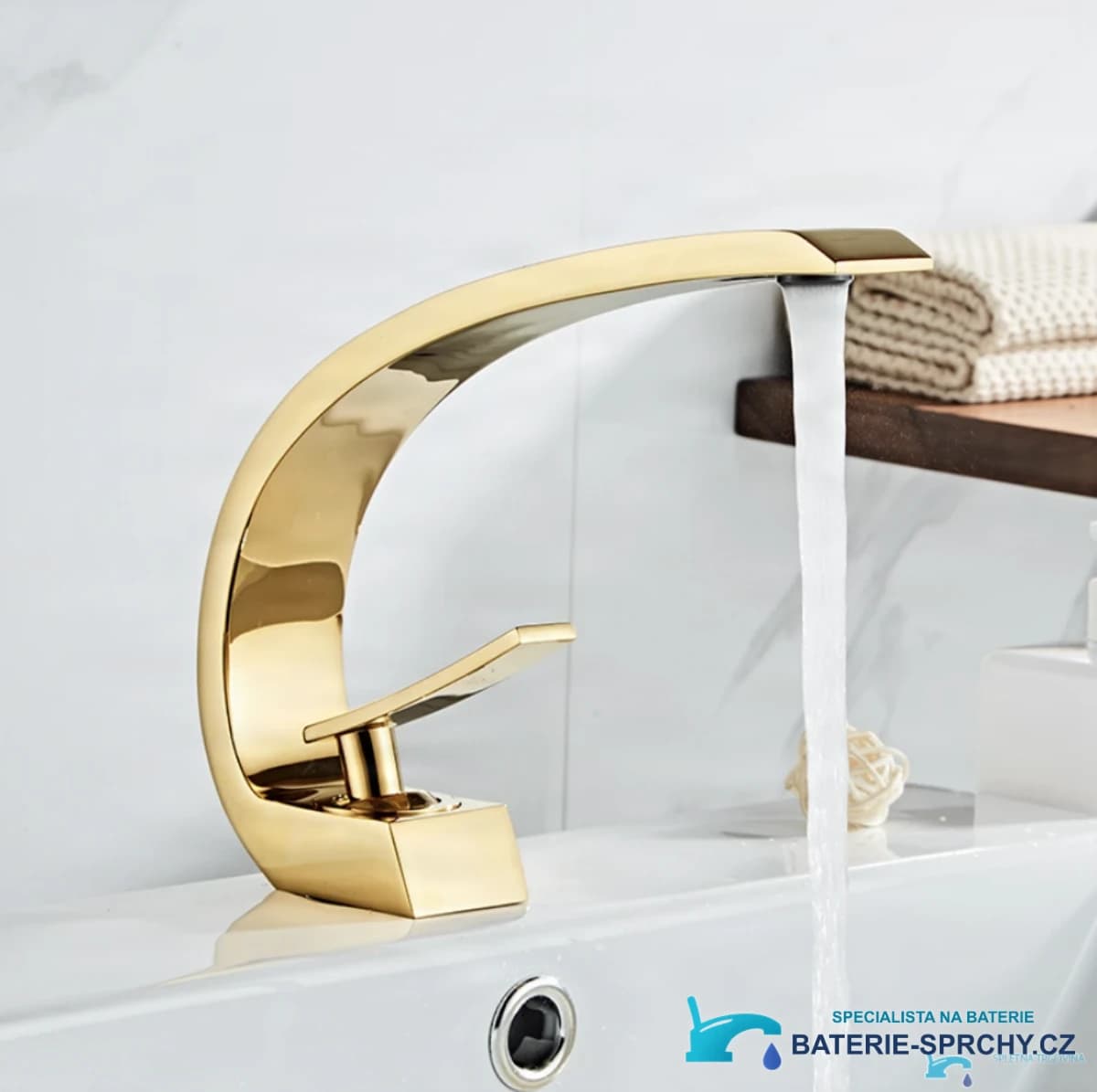 Supermoderní umyvadlová baterie GB1424-zs v lesklém zlatém provedení